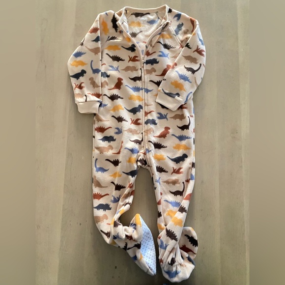 Children’s Place Dino Pattern Fleece PJs - Size 2T - Picture 1 of 3